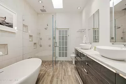 8 Willowmere Avenue, Greenwich, CT 06878 - Photo 32