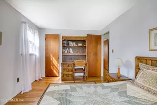 9 Stuart Dr, Old Greenwich, CT 06870 - Photo 10