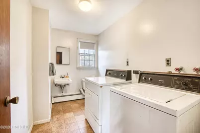 9 Stuart Drive, Old Greenwich, CT 06870 - Photo 16