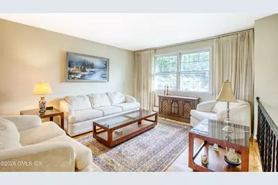 9 Stuart Drive, Old Greenwich, CT 06870 - Photo 2