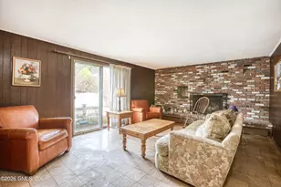 9 Stuart Dr, Old Greenwich, CT 06870 - Photo 14