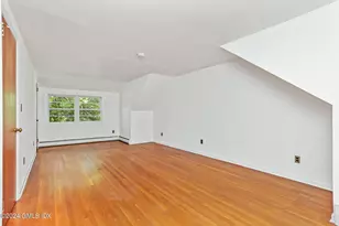 38 Maplewood Dr, Greenwich, CT 06807 - Photo 12