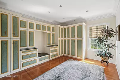 550 Round Hill Road, Greenwich, CT 06831 - Photo 32