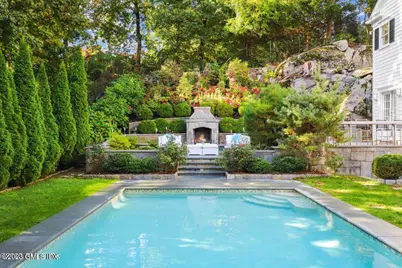 26 Round Hill Road, Greenwich, CT 06831 - Photo 2