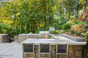 26 Round Hill Rd, Greenwich, CT 06831 - Photo 4