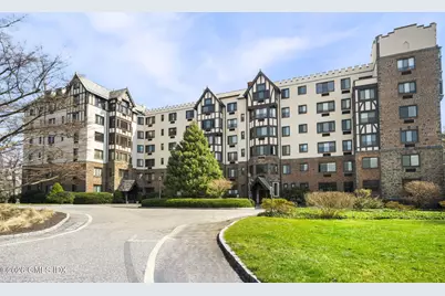 47 Lafayette Place #2D, Greenwich, CT 06830 - Photo 1