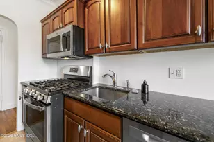 47 Lafayette Pl, Greenwich, CT 06830 - Photo 12