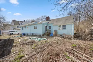 16 Hendrie Dr, Old Greenwich, CT 06870 - Photo 12