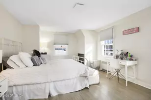 8 Indian Point Ln, Greenwich, CT 06878 - Photo 20