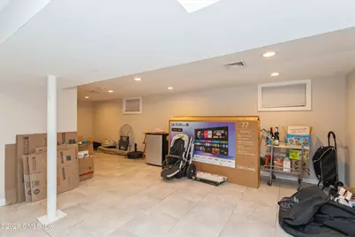 18 W William Street, Greenwich, CT 06830 - Photo 20