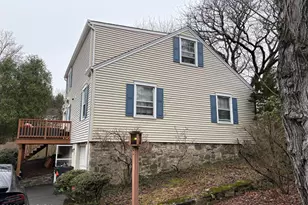 10 Maple Dr, Old Greenwich, CT 06870 - Photo 4