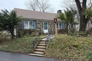 10 Maple Dr, Old Greenwich, CT 06870 - Photo 1