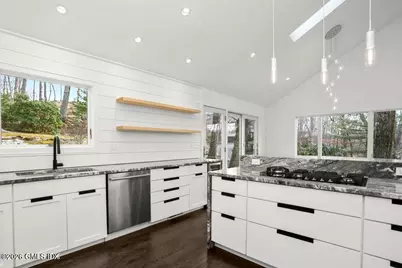 35 Deep Gorge Road, Greenwich, CT 06831 - Photo 10