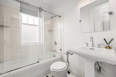 169 Mason Street #APT 3B, Greenwich, CT 06830 - Photo 18