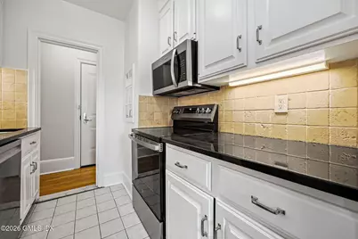 169 Mason Street #APT 3B, Greenwich, CT 06830 - Photo 2