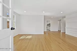 142 Putnam Park, Greenwich, CT 06830 - Photo 4