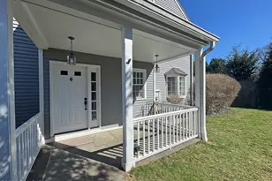 28 Home Pl, Greenwich, CT 06830 - Photo 2