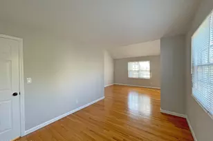 28 Home Pl, Greenwich, CT 06830 - Photo 12