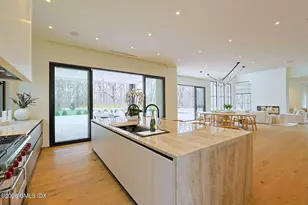 41 Mohawk Ln, Greenwich, CT 06831 - Photo 8