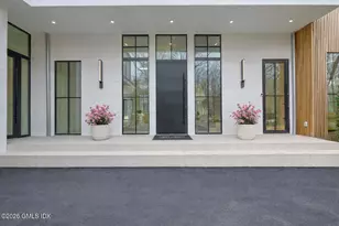 41 Mohawk Ln, Greenwich, CT 06831 - Photo 4