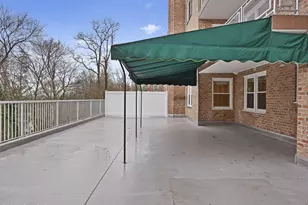 2 Putnam Hill, Greenwich, CT 06830 - Photo 20