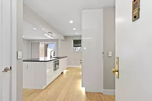 2 Putnam Hill, Greenwich, CT 06830 - Photo 4