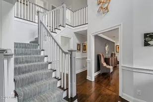 10 Echo Ln, Greenwich, CT 06830 - Photo 4