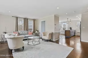 28 Putnam Park, Greenwich, CT 06830 - Photo 2