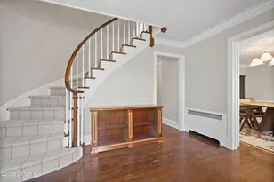 120 Zaccheus Mead Ln, Greenwich, CT 06831 - Photo 2