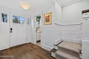 44 Davenport Dr, Stamford, CT 06902 - Photo 2