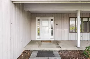 80 Tomac Ave, Old Greenwich, CT 06870 - Photo 2