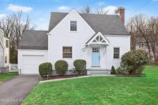 21 Sound Beach Ave, Old Greenwich, CT 06870 - Photo 2