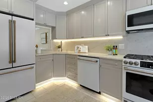 45 Ettl Ln, Greenwich, CT 06831 - Photo 12