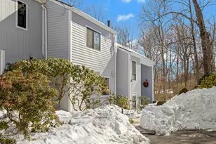 45 Ettl Ln, Greenwich, CT 06831 - Photo 2