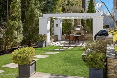 16 Summit Road, Greenwich, CT 06878 - Photo 4