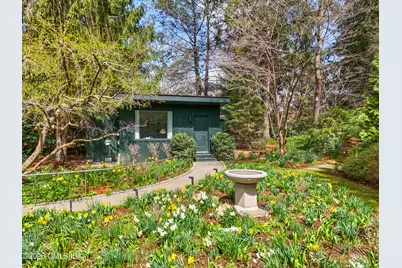 135 & 129 Zaccheus Mead Lane, Greenwich, CT 06831 - Photo 46
