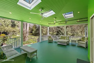 135 & 129 Zaccheus Mead Ln, Greenwich, CT 06831 - Photo 46