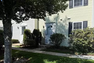 33 Talbot Ln, Greenwich, CT 06830 - Photo 2