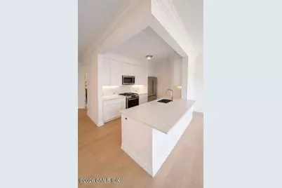 124 Ritch Avenue Wes #B301, Greenwich, CT 06830 - Photo 2