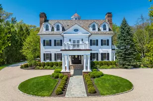 4 Cherry Blossom Ln, Greenwich, CT 06831 - Photo 2