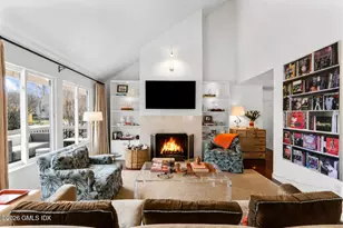 105 W Lyon Farm Dr, Greenwich, CT 06831 - Photo 2