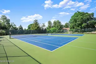 105 W Lyon Farm Dr, Greenwich, CT 06831 - Photo 10