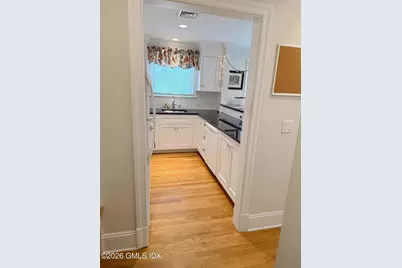 111 Havemeyer Place #Carriage House, Greenwich, CT 06830 - Photo 8