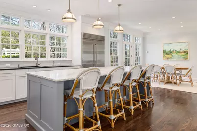 7 Knollwood Drive, Greenwich, CT 06830 - Photo 4