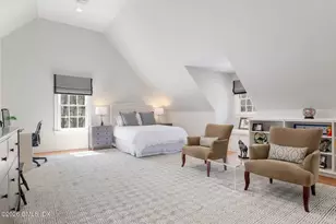 7 Knollwood Dr, Greenwich, CT 06830 - Photo 16