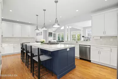 27 Macarthur Drive, Old Greenwich, CT 06870 - Photo 6