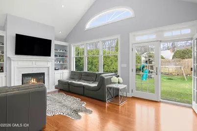 27 Macarthur Drive, Old Greenwich, CT 06870 - Photo 8