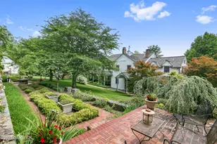 19 Sky Meadow Dr, Stamford, CT 06903 - Photo 4