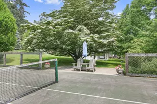 19 Sky Meadow Dr, Stamford, CT 06903 - Photo 28