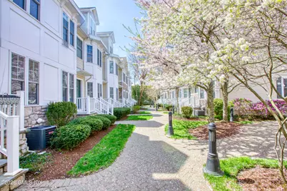 39 Maple Tree Avenue #40, Stamford, CT 06906 - Photo 2